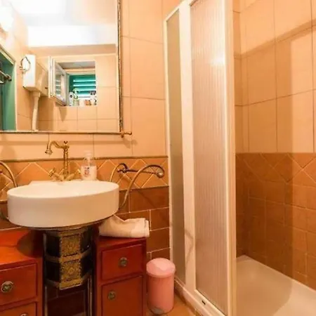 Apartament Tina *