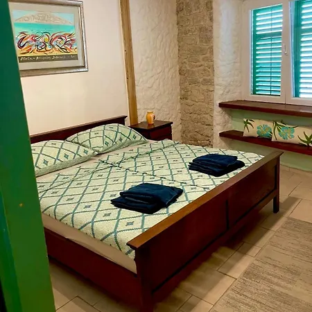 Apartament Tina *