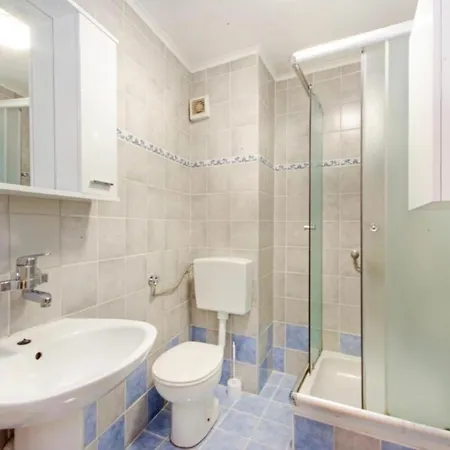 Apartament Tina