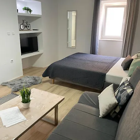 Apartment Tina *