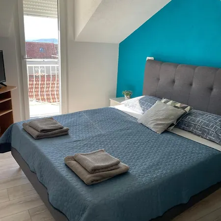 Apartament Tina