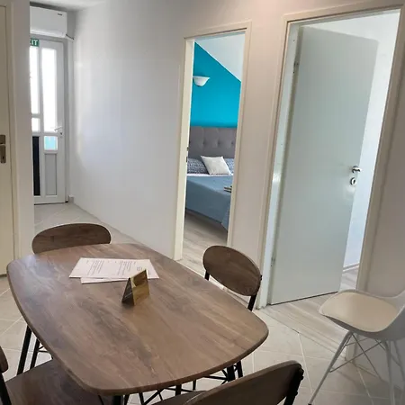 Tina Apartman